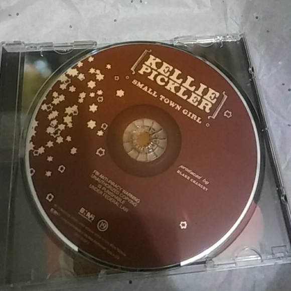 Kellie Pickler Small Town Girl cd - Picture 3 of 3